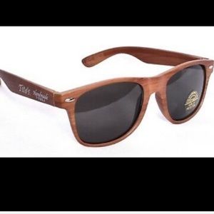 1 pair Titos shades